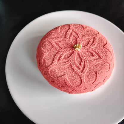 Pastel de San Valentín con corazones de roseta
